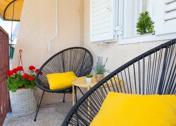 Mikula Apartamento *