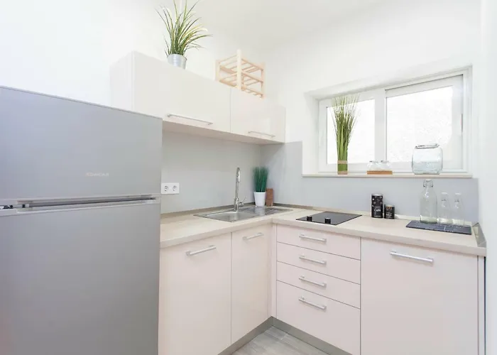 Mikula Apartamento Makarska