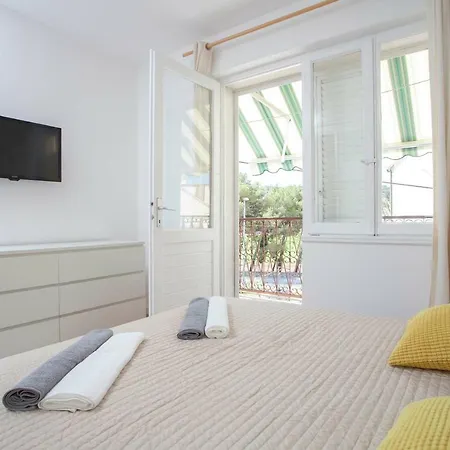 Apartamento Mikula Makarska