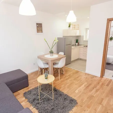 Mikula Apartamento *